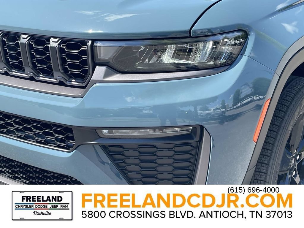 New 2026 Jeep Grand Cherokee Limited w/ Limited Altitude Package AWD/4WD image 9