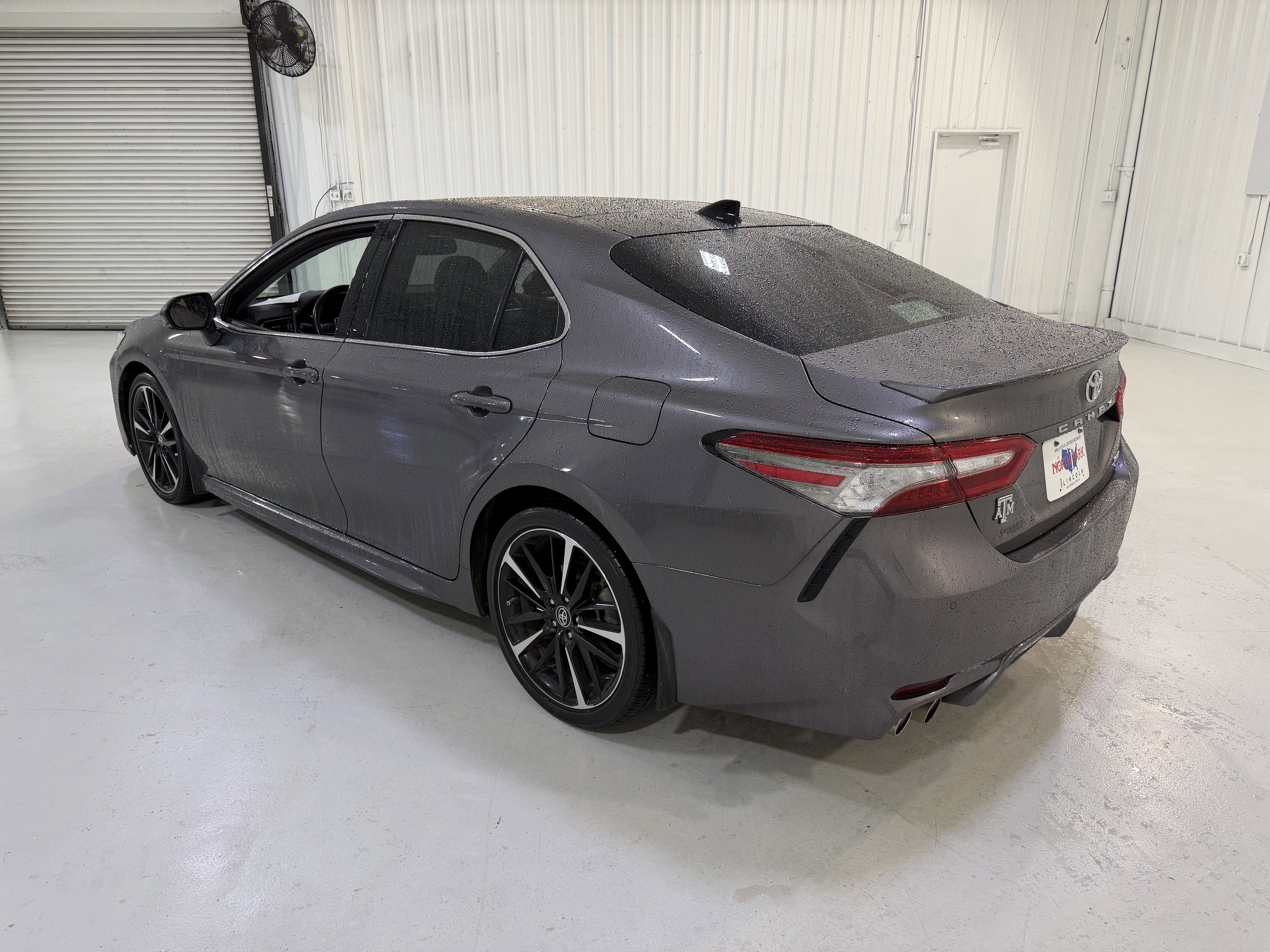 Used 2019 Toyota Camry XSE w/ Driver Assist Package FWD image 3