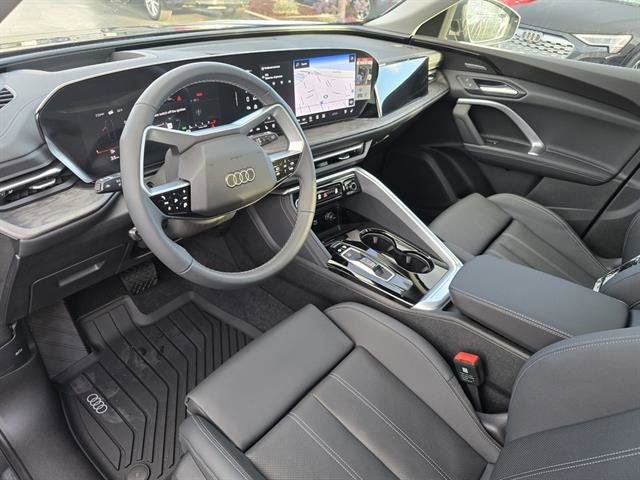 Used 2025 Audi Q5 Premium Plus w/ Premium Plus image 12