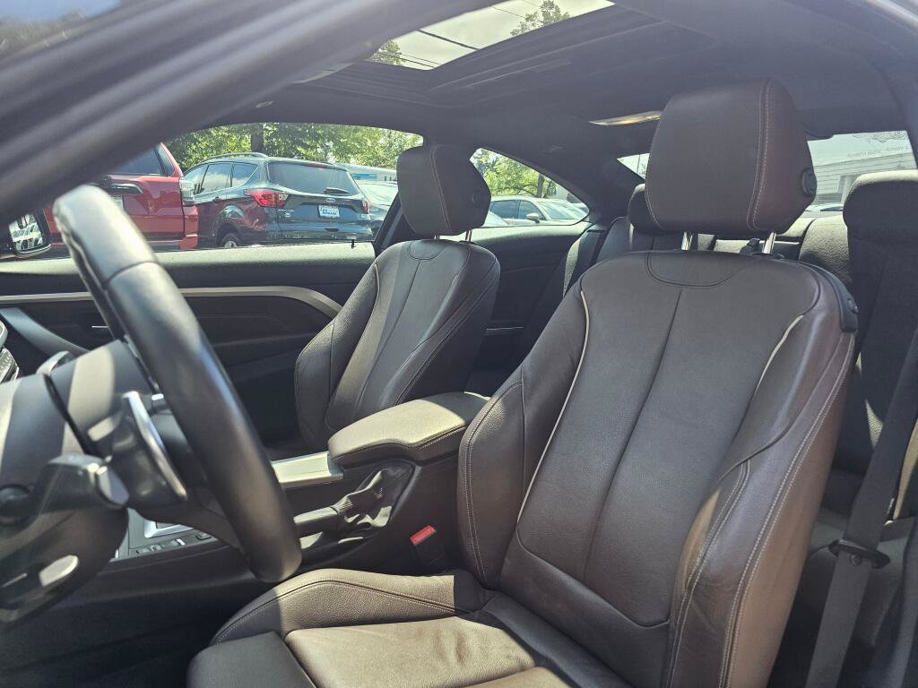 Used 2020 BMW 430i xDrive Coupe w/ M Sport Package AWD/4WD image 18