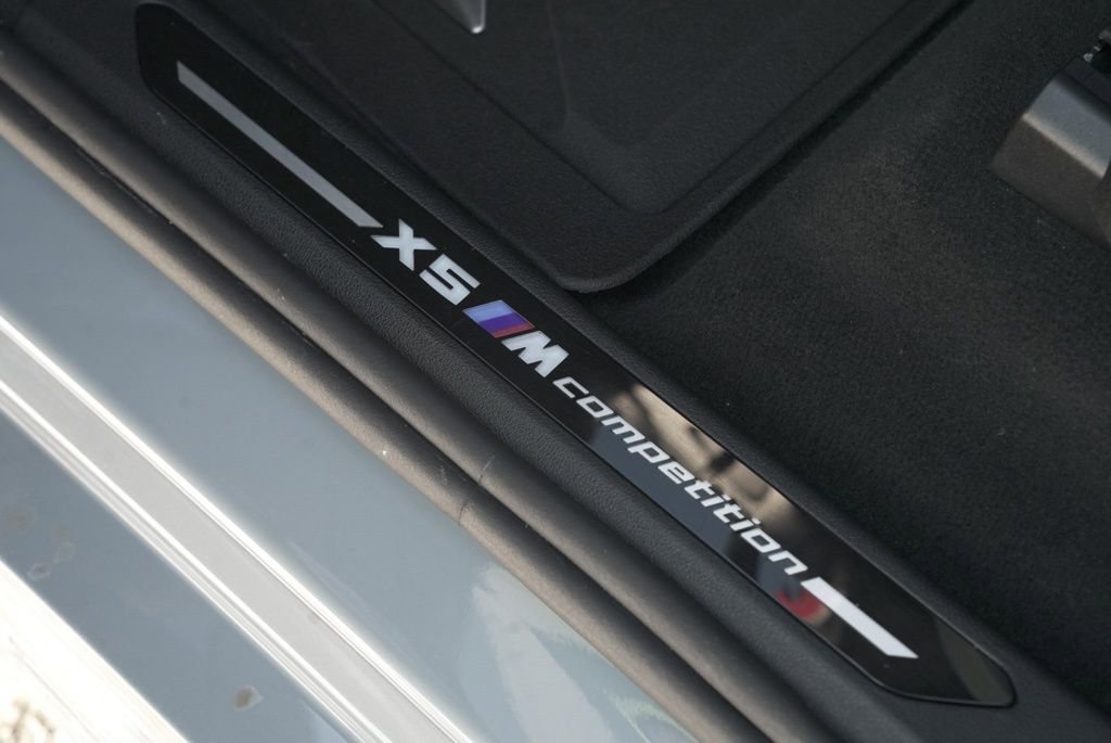 Used 2026 BMW X5 M Competition w/ Executive Package image 40