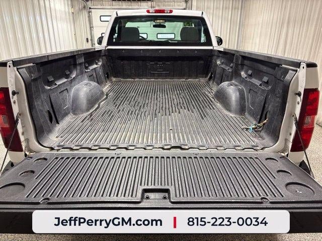 Used 2013 Chevrolet Silverado 1500 W/T RWD image 16