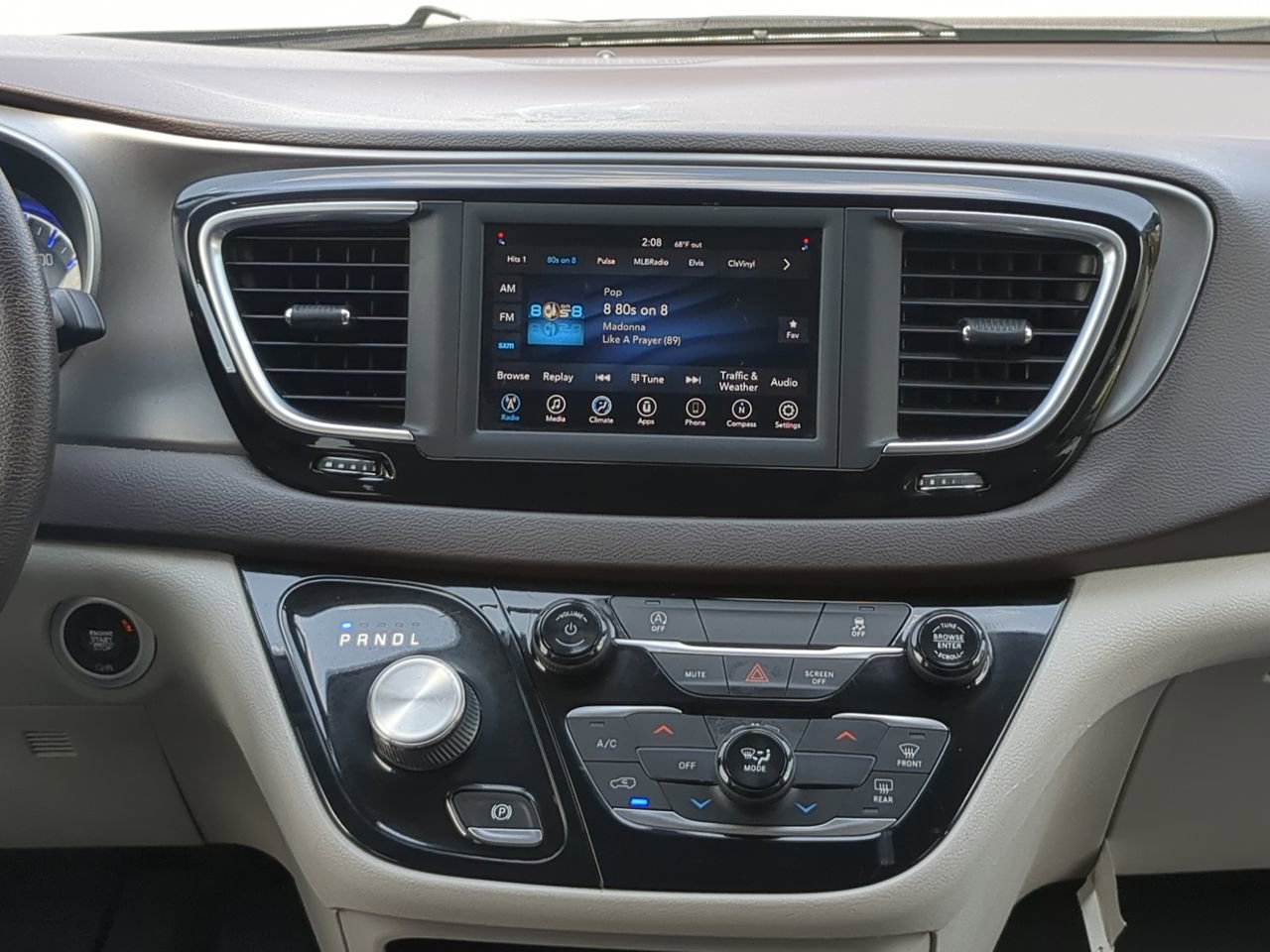 Certified 2020 Chrysler Voyager LX image 16