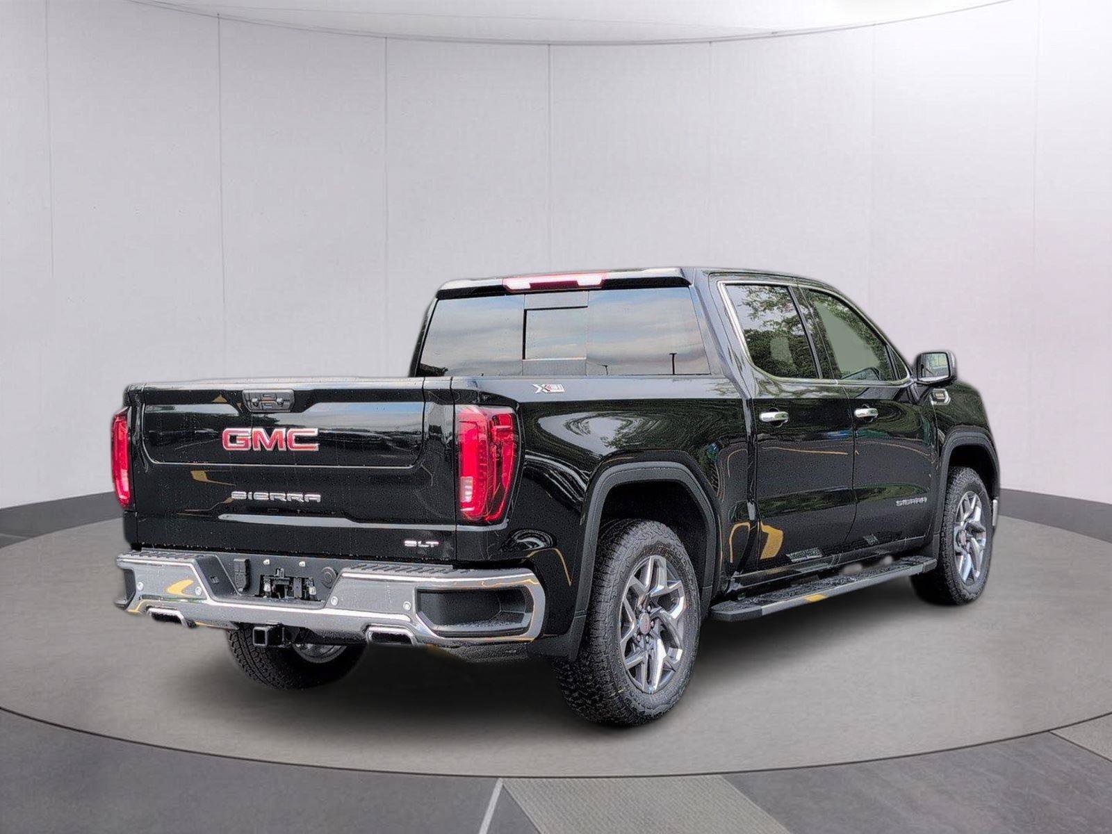 New 2026 GMC Sierra 1500 SLT w/ SLT Premium Plus Package AWD/4WD image 6