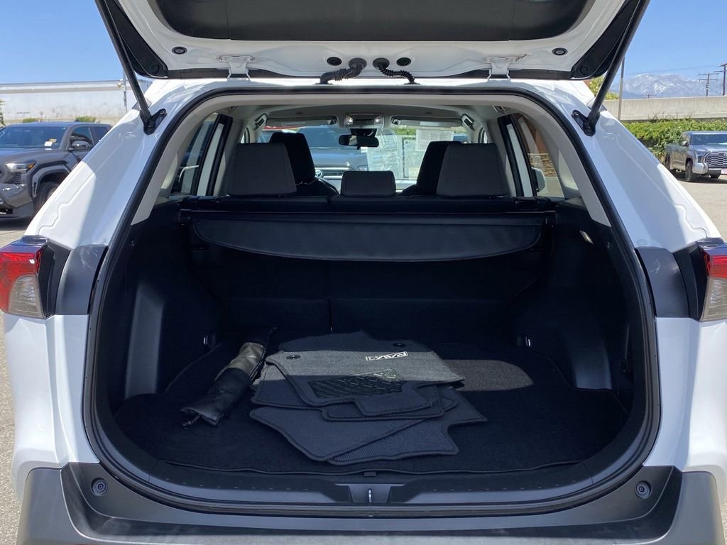 Certified 2023 Toyota RAV4 XLE AWD/4WD image 19