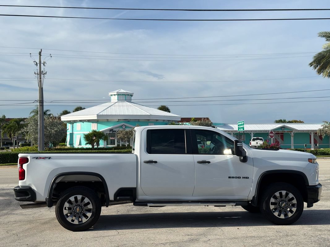 Used 2022 Chevrolet Silverado 2500 Custom w/ Custom Value Package AWD/4WD image 6