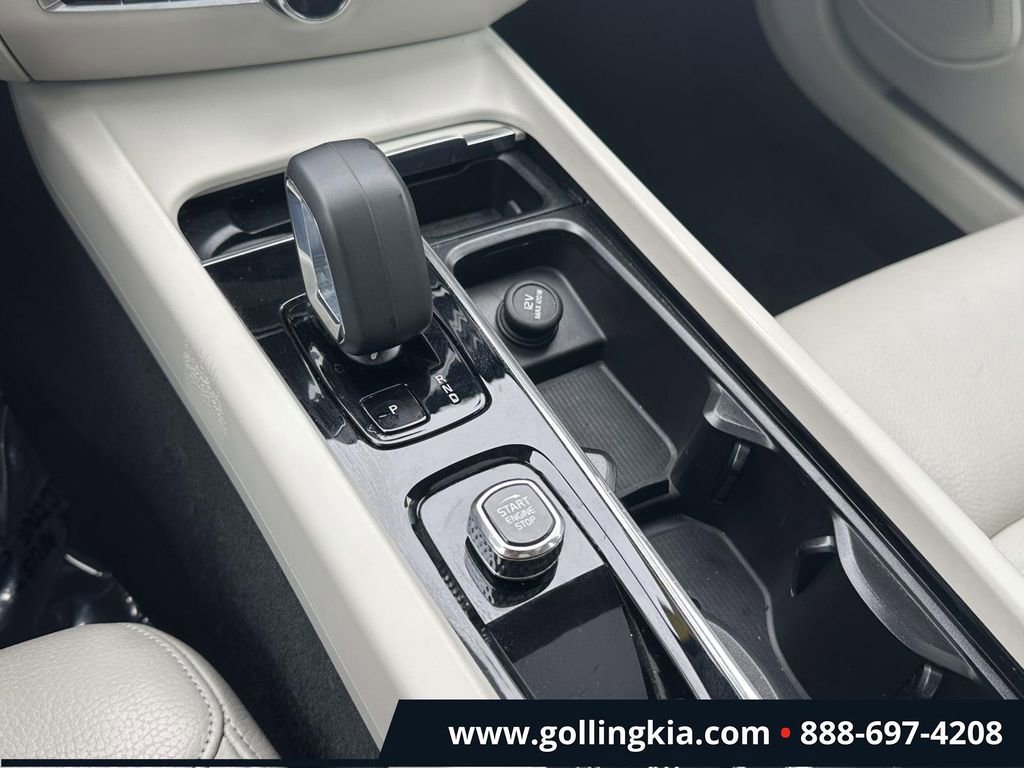 Used 2024 Volvo S60 B5 Core FWD image 27