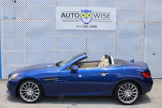 Used 2017 Mercedes-Benz SLC 300 w/ Premium 1 Package image 10