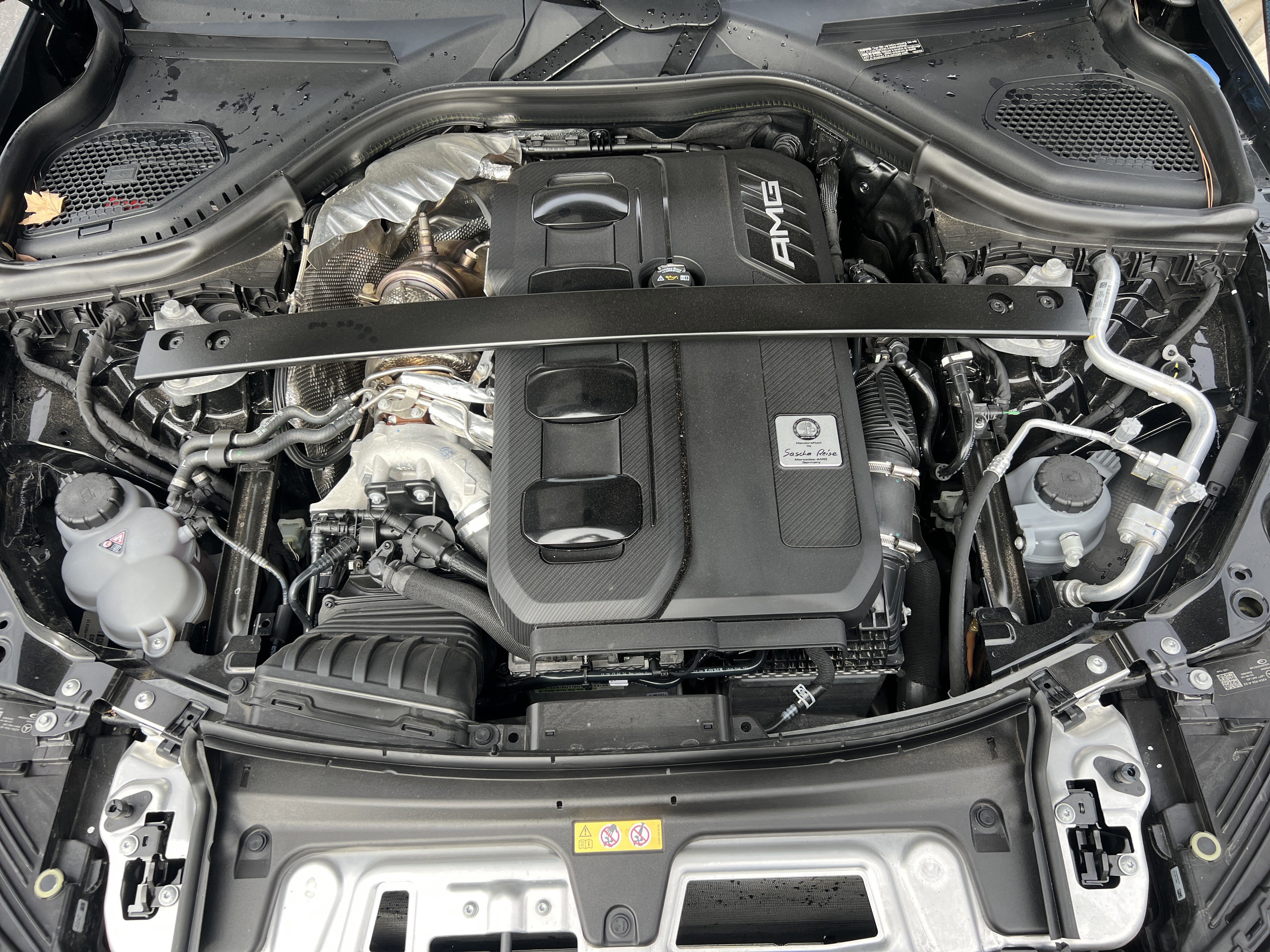 Certified 2025 Mercedes-Benz GLC 43 AMG 4MATIC image 36