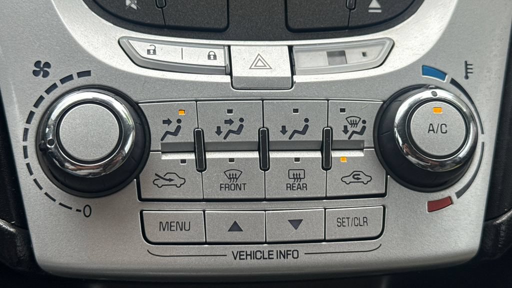 Used 2015 Chevrolet Equinox LT FWD image 28