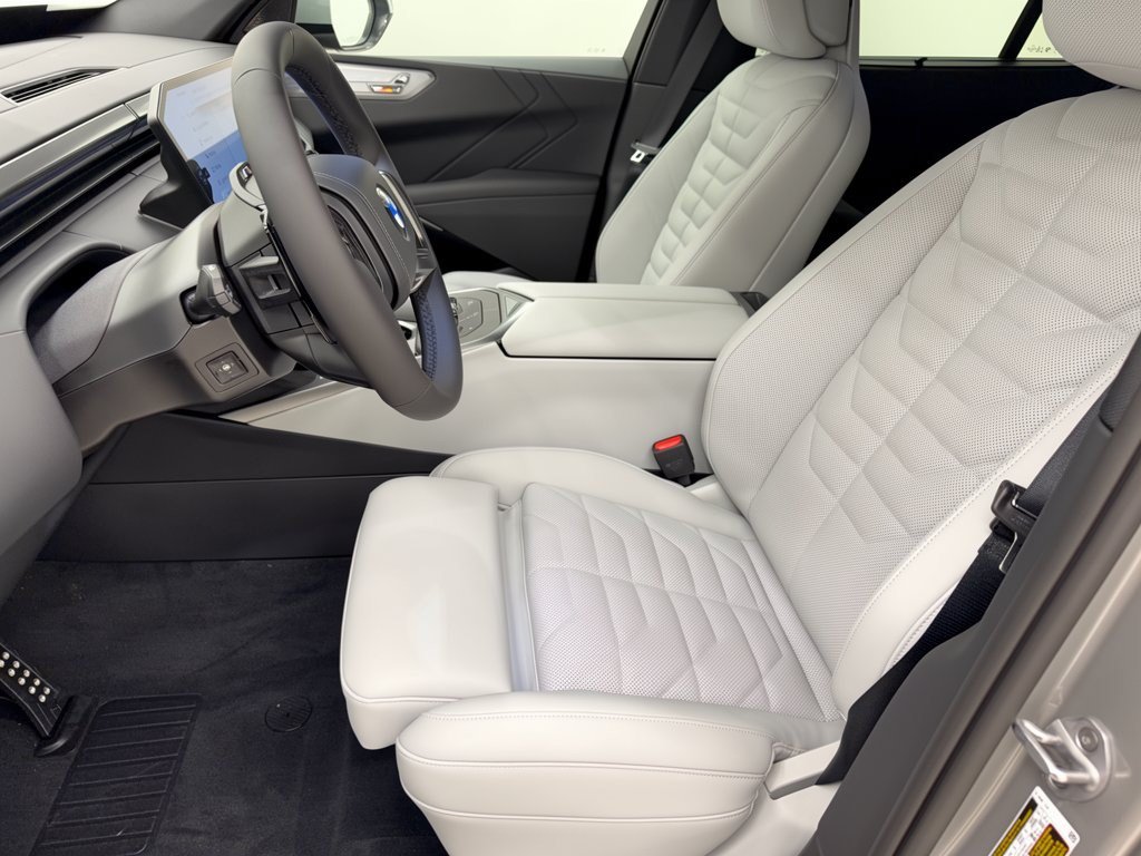 New 2027 BMW X5 xDrive50e w/ M Sport Package AWD/4WD image 5
