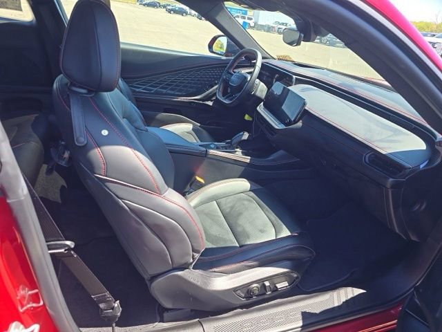 Used 2024 Dodge Charger Daytona R/T w/ Plus Group AWD/4WD image 8