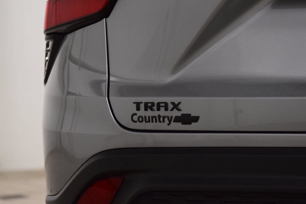 New 2026 Chevrolet Trax RS w/ Sunroof Package FWD image 22