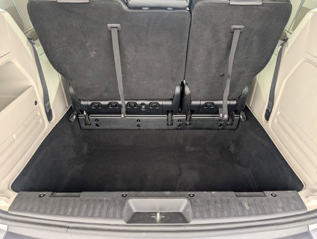 Used 2019 Dodge Grand Caravan SXT FWD image 26