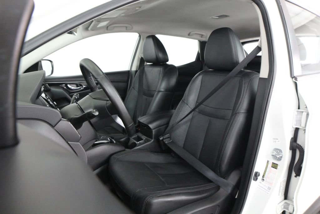 Used 2017 Nissan Rogue Sport SL AWD/4WD image 47