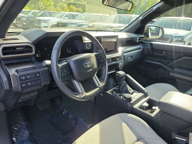 Used 2025 Toyota 4Runner SR5 AWD/4WD image 18