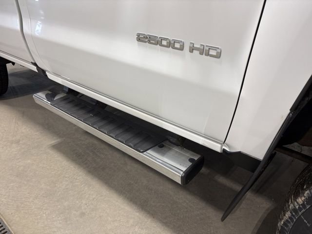 Used 2017 Chevrolet Silverado 2500 W/T AWD/4WD image 17
