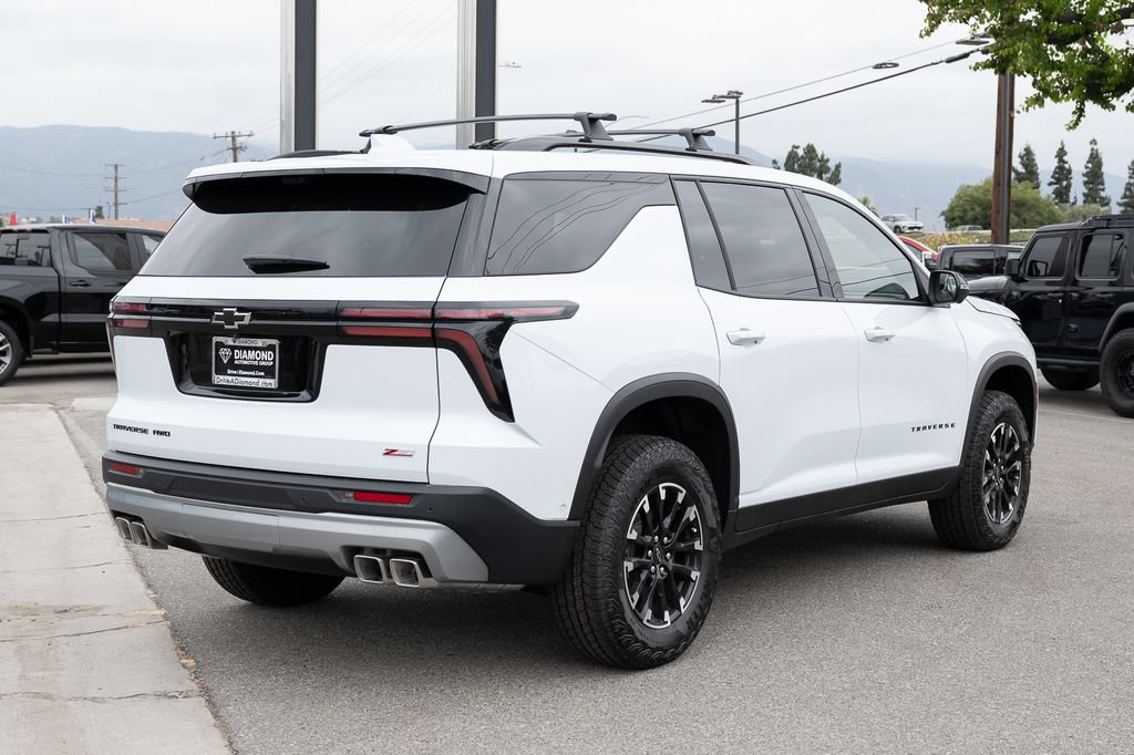 New 2026 Chevrolet Traverse Z71 w/ Enhanced Driving Package AWD/4WD image 4