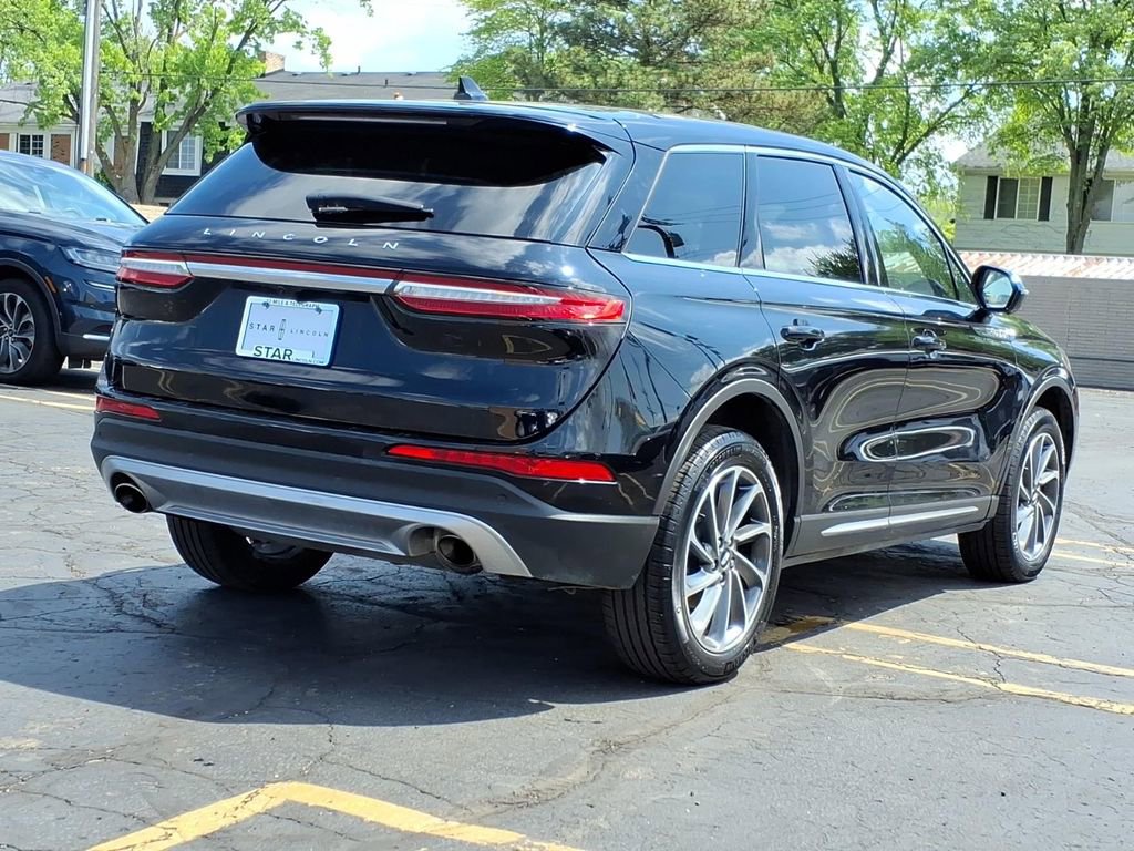 Used 2024 Lincoln Corsair AWD w/ Equipment Group 101A image 7