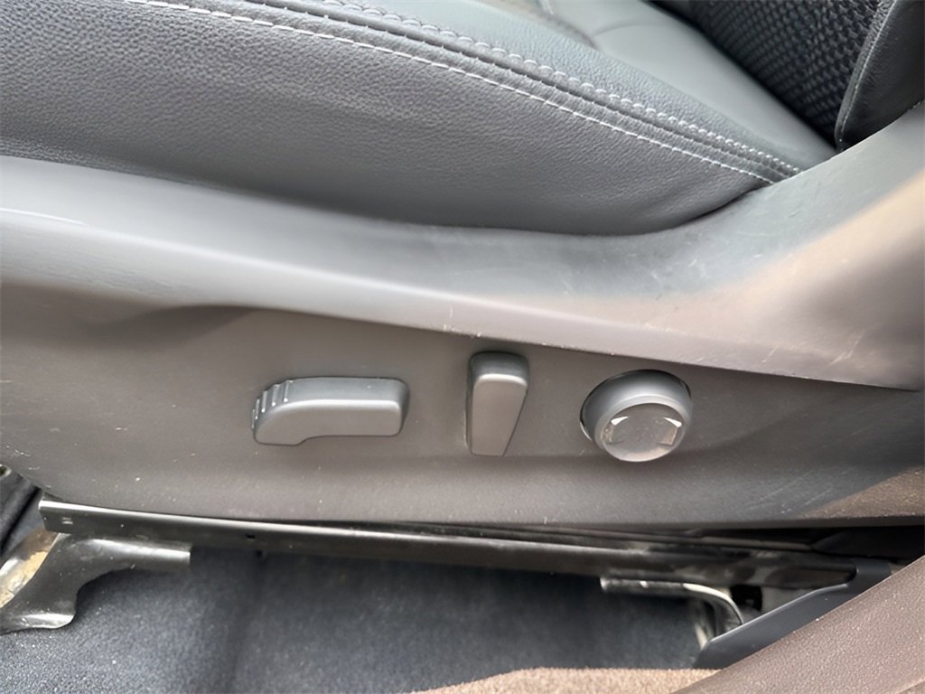 Used 2023 Subaru Forester Premium image 17