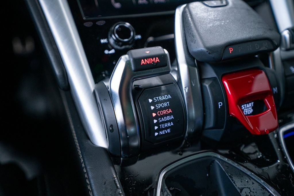 Used 2021 Lamborghini Urus AWD/4WD image 49