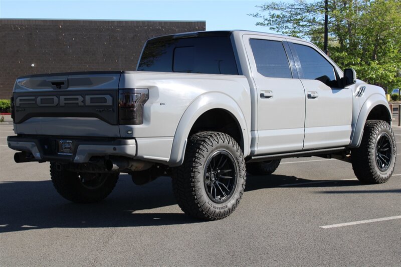 Used 2019 Ford F150 Raptor w/ Equipment Group 802A Luxury AWD/4WD image 10