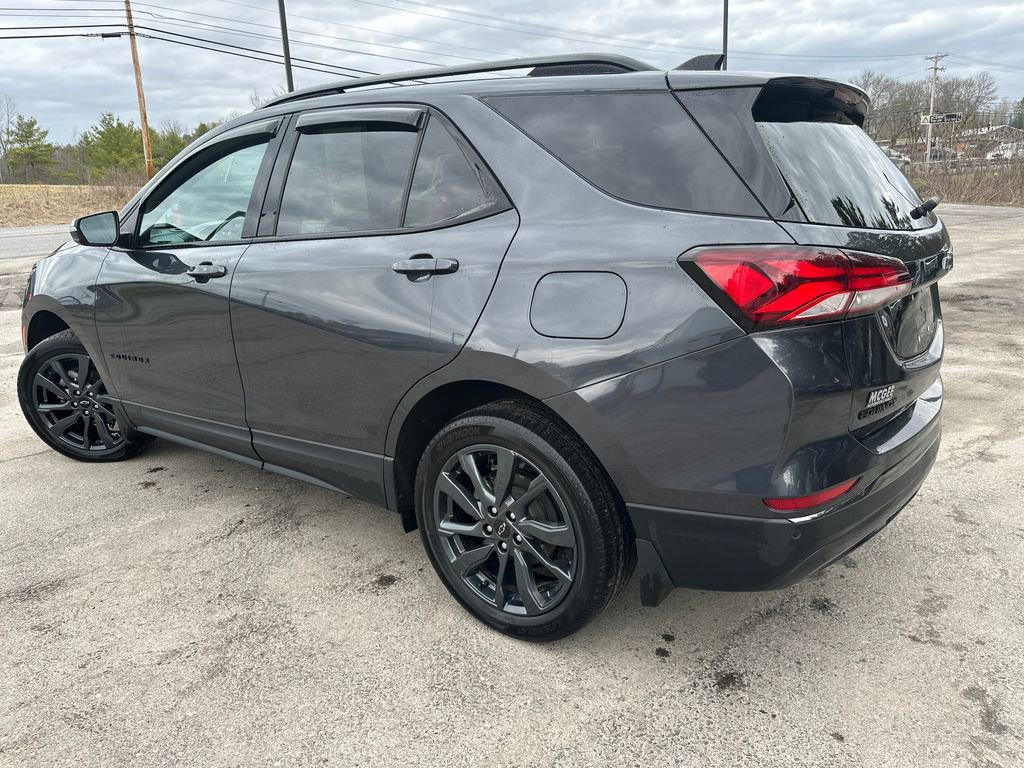 Used 2023 Chevrolet Equinox RS AWD/4WD image 3