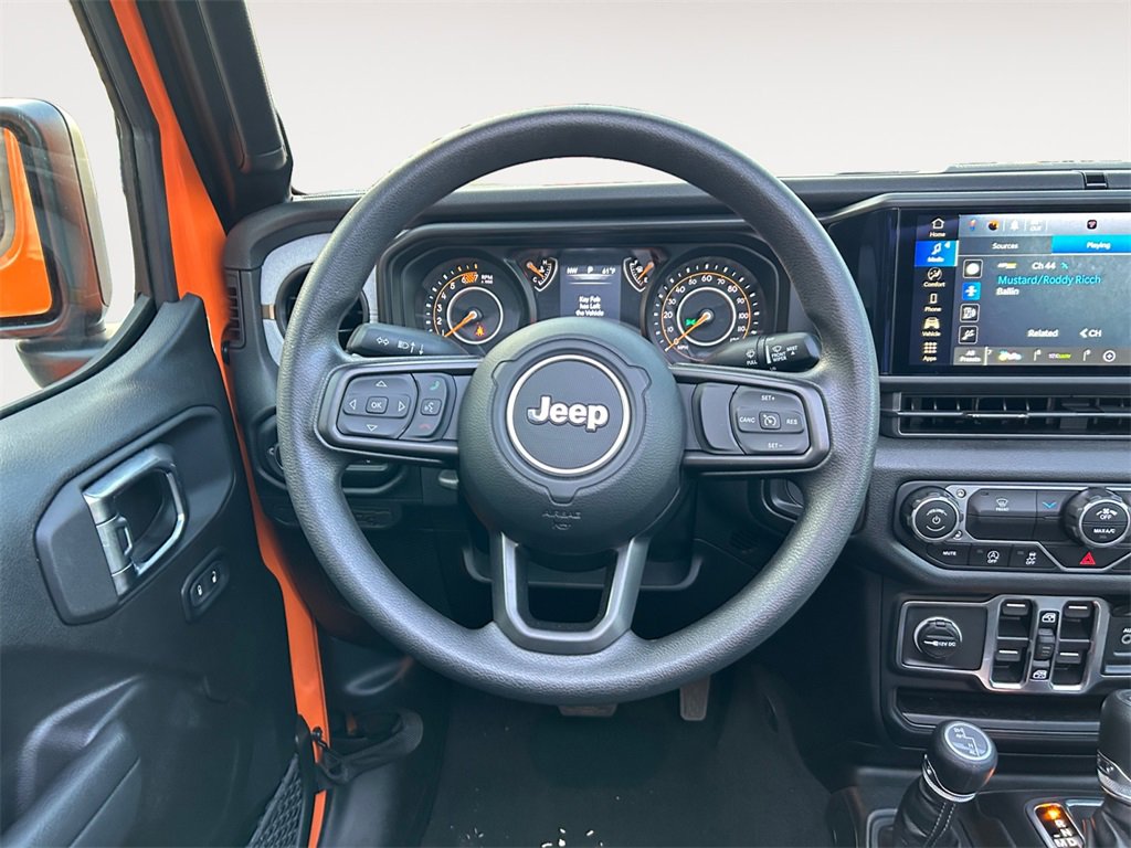 Used 2025 Jeep Wrangler Sport image 12