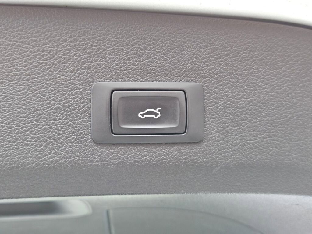 Used 2015 Audi Q7 3.0T Premium Plus w/ Premium Plus Package image 20