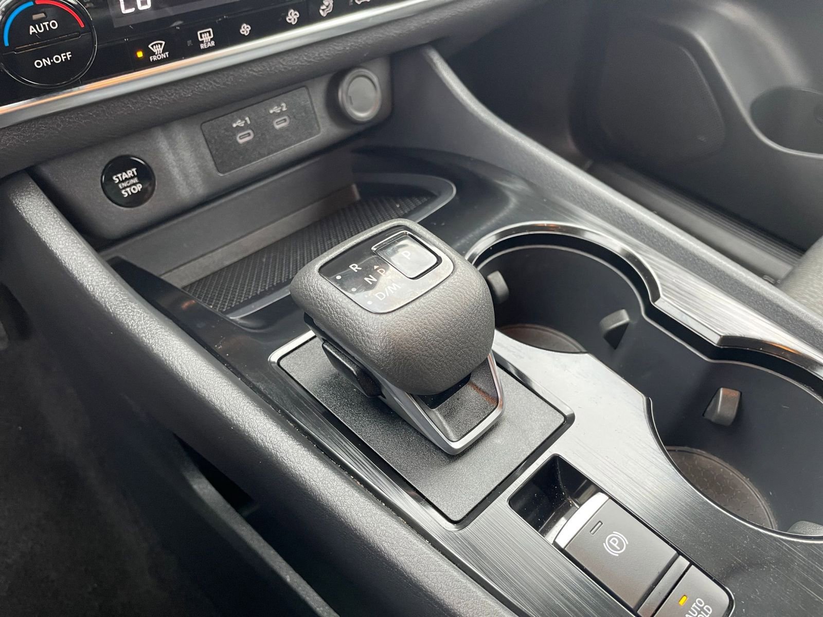 Used 2025 Nissan Rogue SV image 43