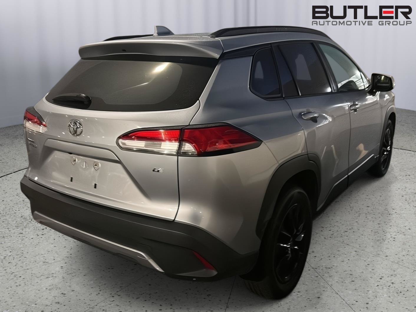 Used 2022 Toyota Corolla Cross LE FWD image 10