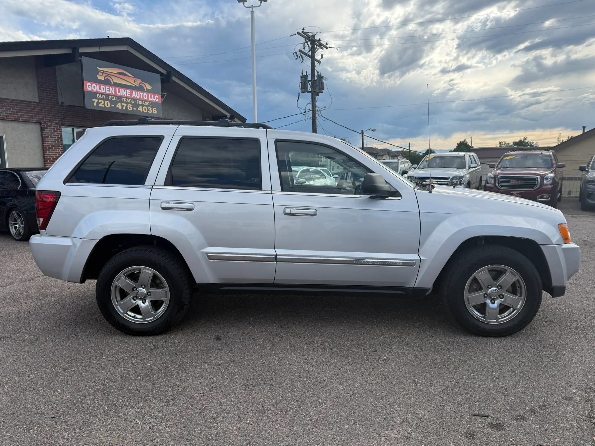 Used 2005 Jeep Grand Cherokee Limited AWD/4WD image 9