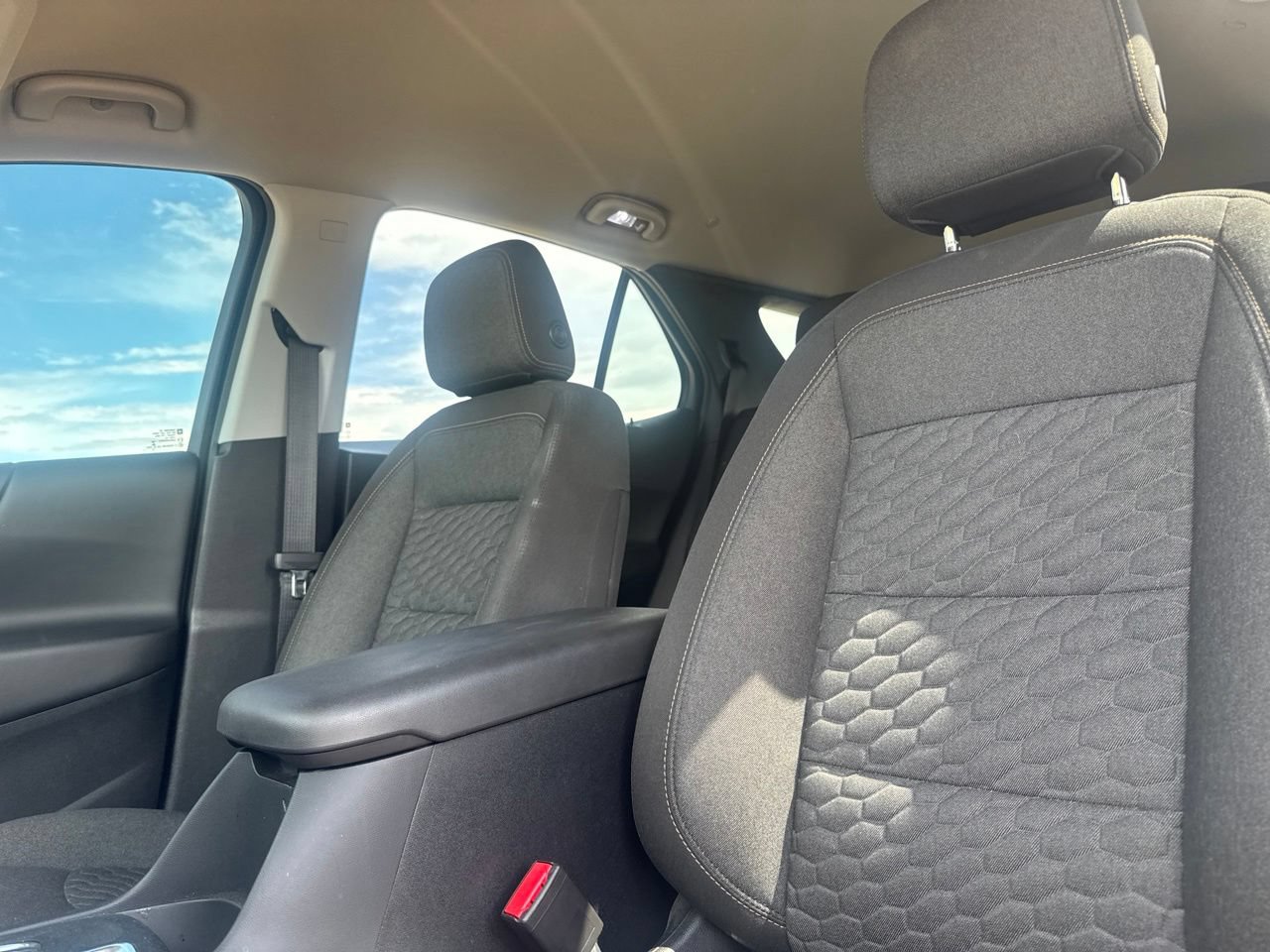 Used 2020 Chevrolet Equinox LT FWD image 39
