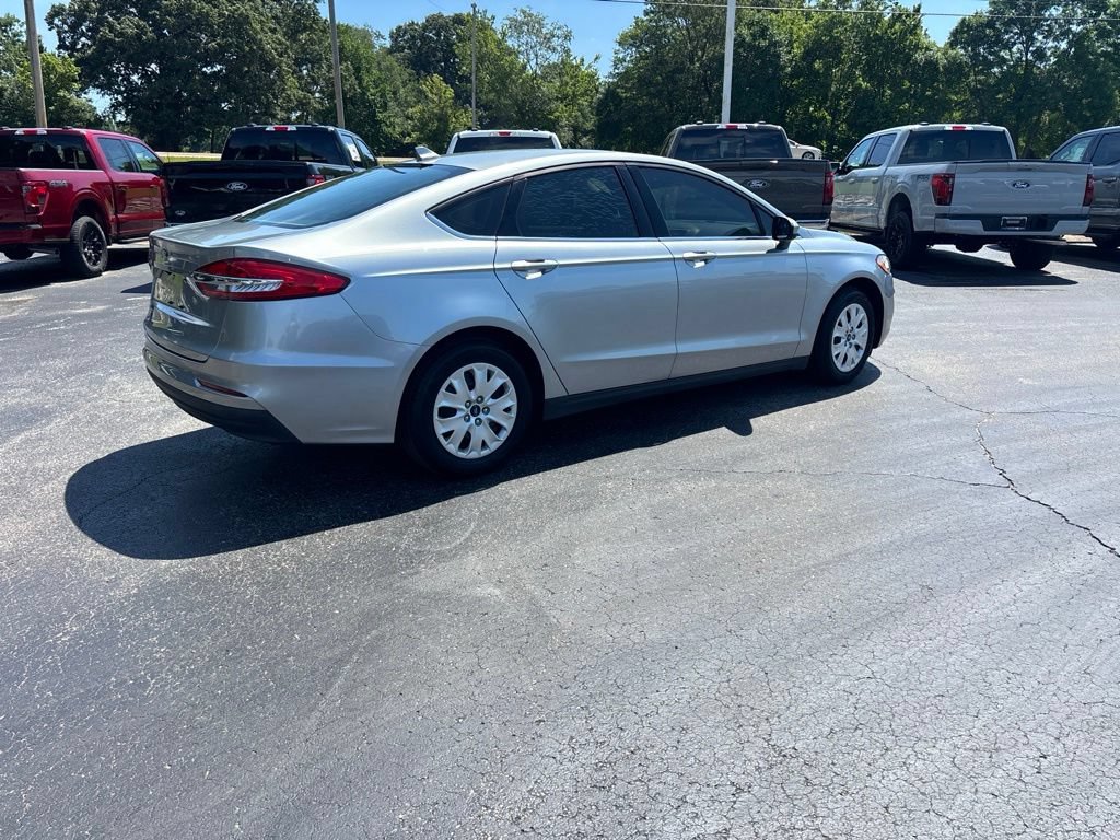 Used 2020 Ford Fusion S FWD image 3