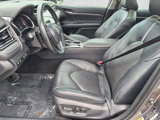 Used 2020 Toyota Camry XSE FWD image 15