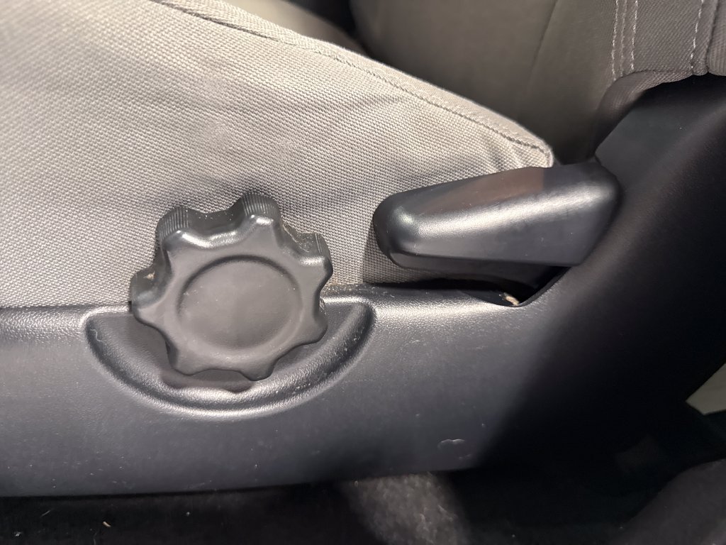 Used 2019 Toyota Tacoma SR5 RWD image 25
