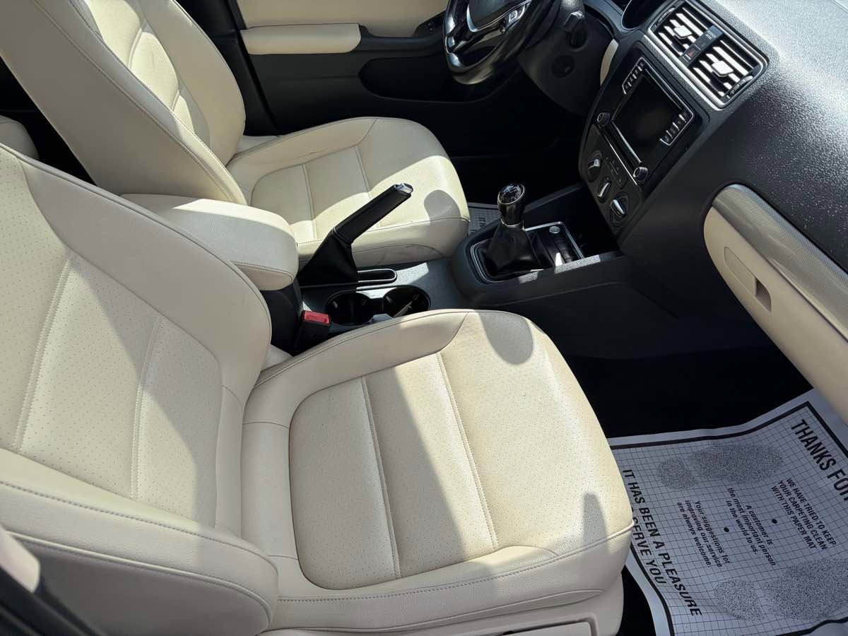 Used 2018 Volkswagen Jetta SE FWD image 28