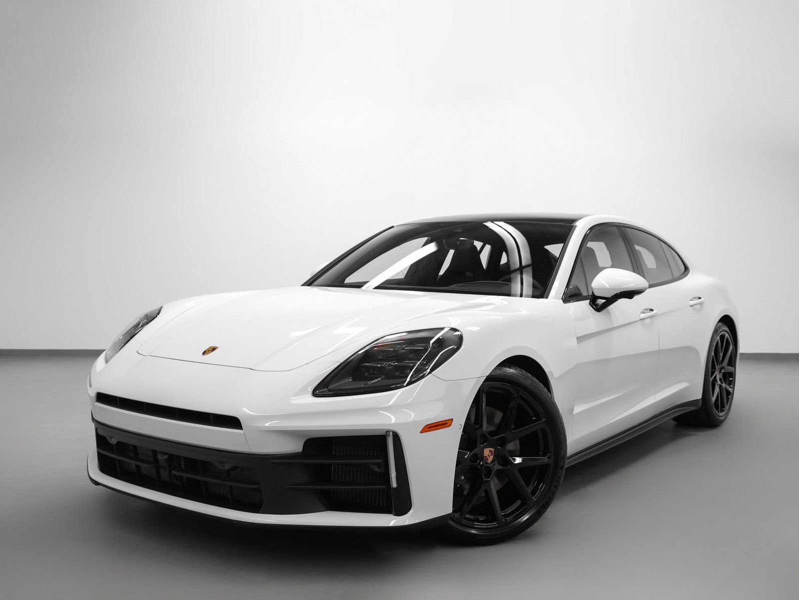 Certified 2026 Porsche Panamera 4 AWD/4WD image 1