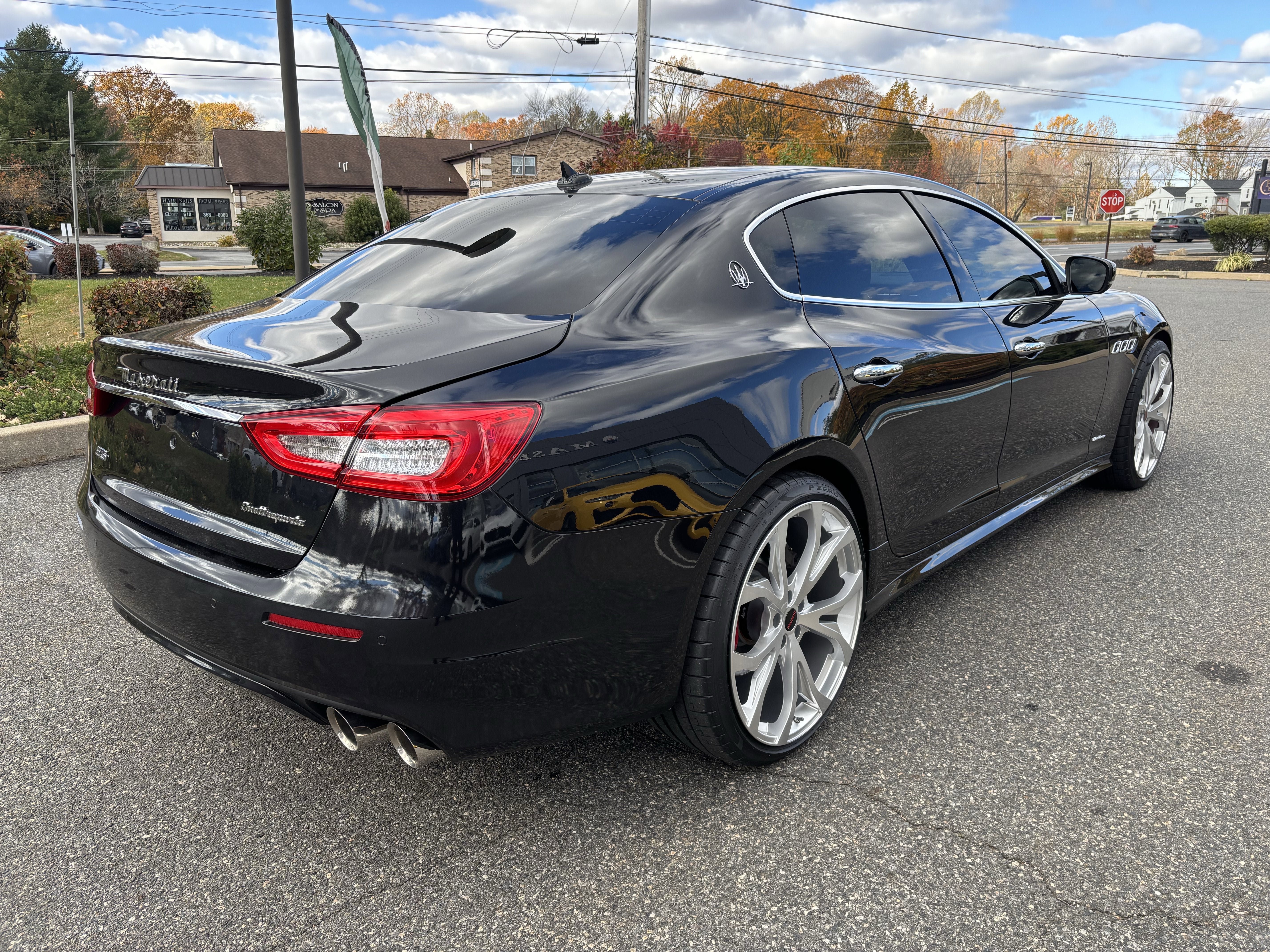 Used 2019 Maserati Quattroporte GTS GranLusso RWD image 4