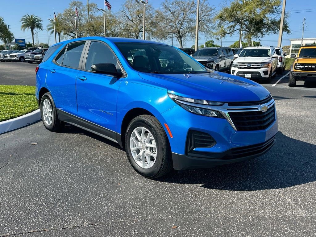 Certified 2024 Chevrolet Equinox LS FWD image 3
