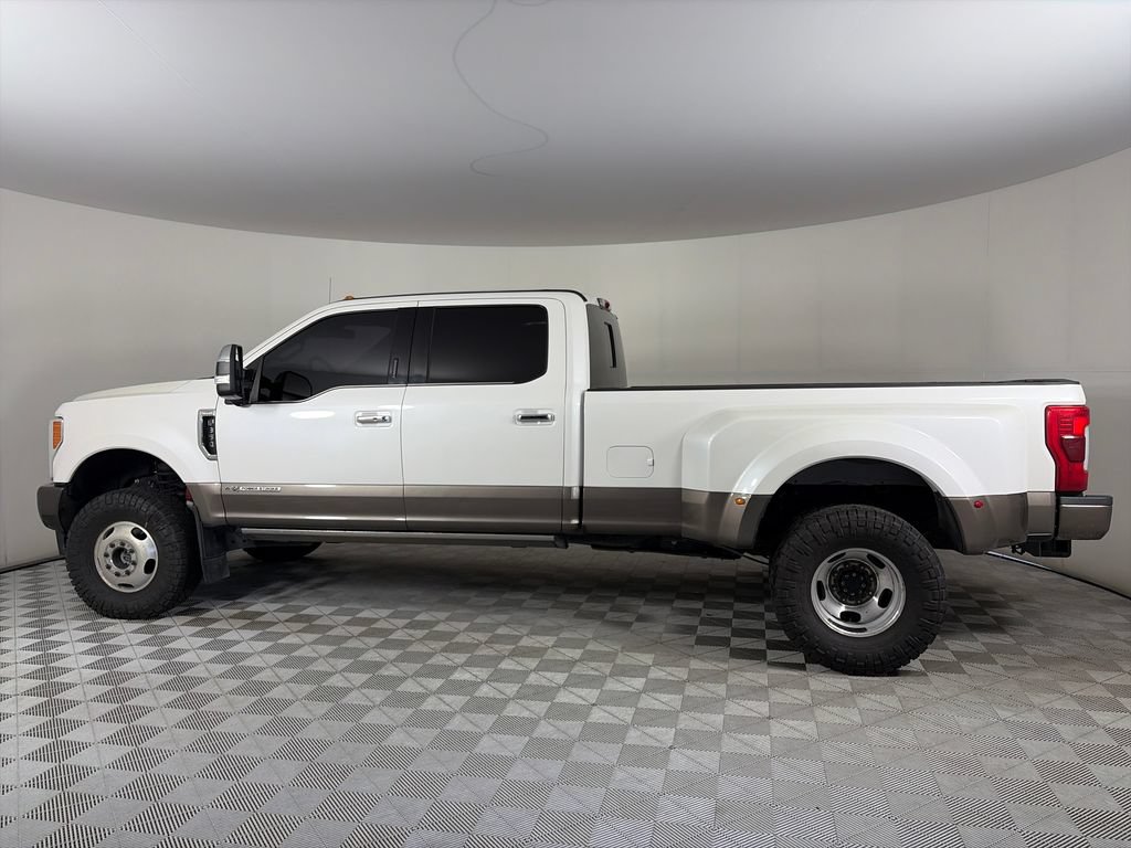 Used 2019 Ford F350 King Ranch w/ King Ranch Ultimate Package AWD/4WD image 4