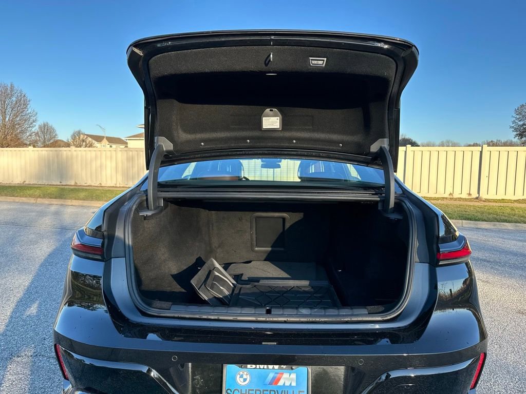 Certified 2023 BMW 760i xDrive image 29