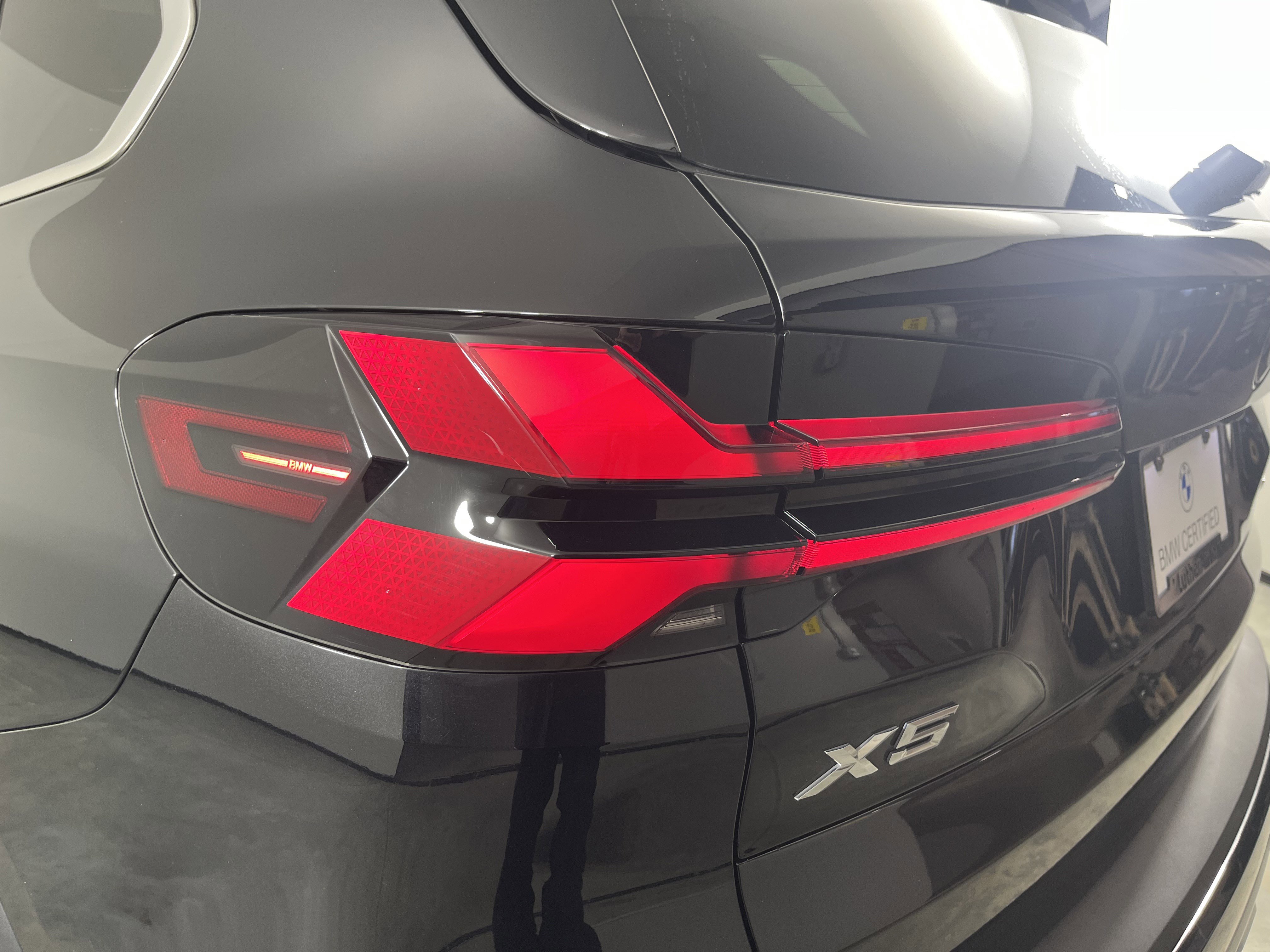 Certified 2025 BMW X5 xDrive40i w/ Premium Package image 27