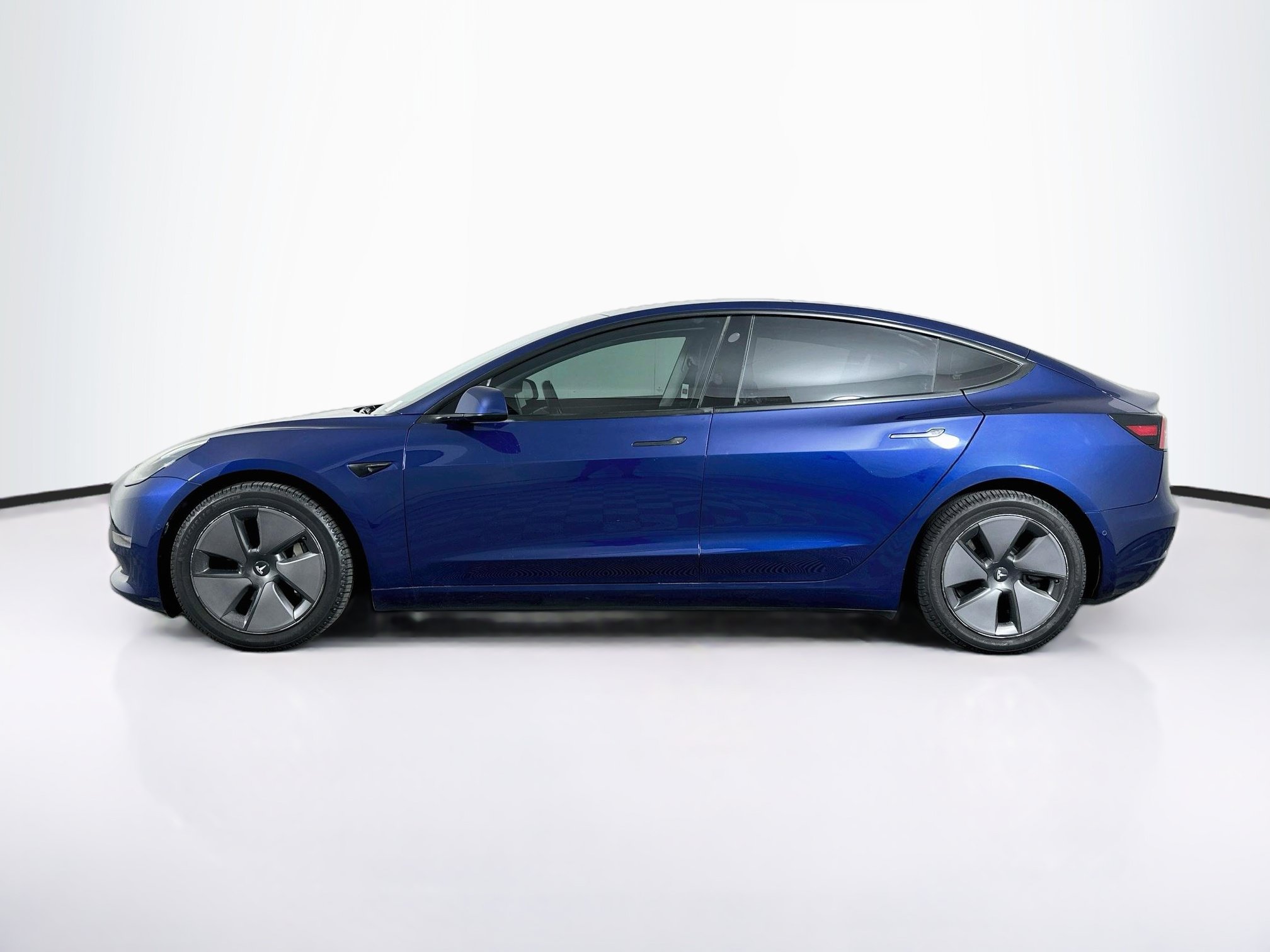 Used 2018 Tesla Model 3 Long Range AWD/4WD image 4
