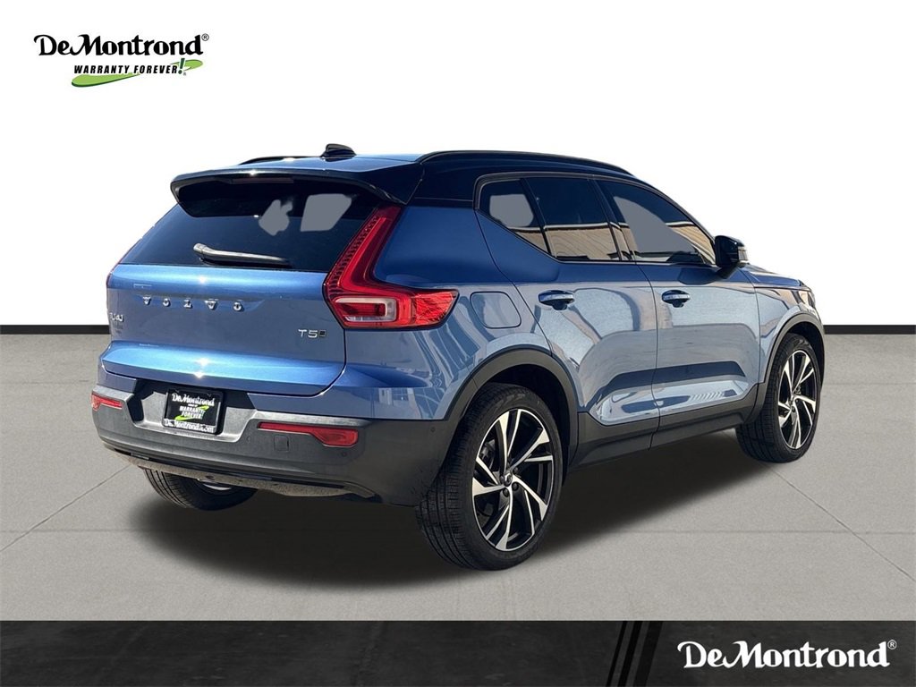 Used 2021 Volvo XC40 T5 R-Design w/ Advanced Package image 5