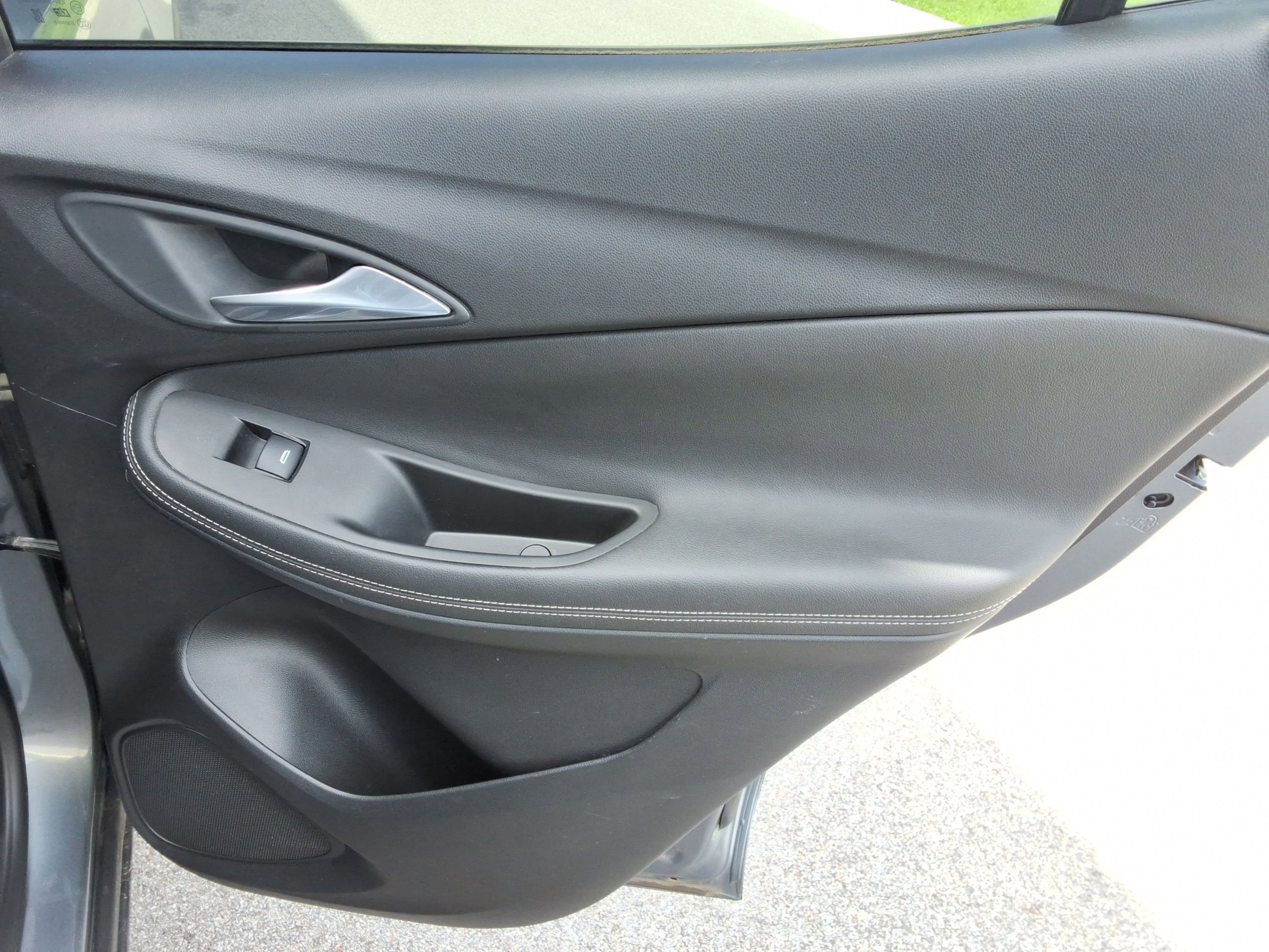 Used 2020 Buick Encore GX Preferred AWD/4WD image 24