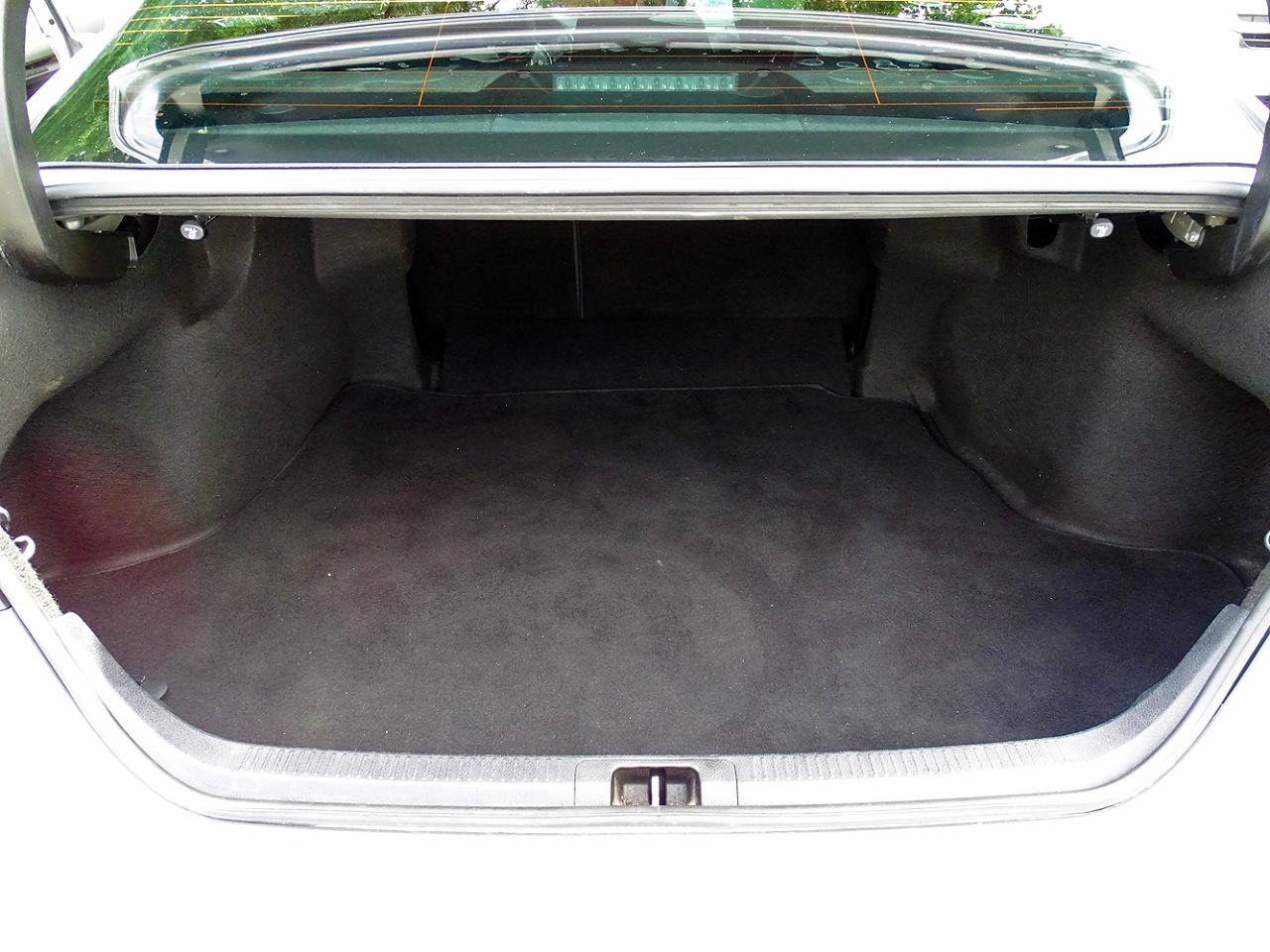 Used 2020 Toyota Camry SE FWD image 16