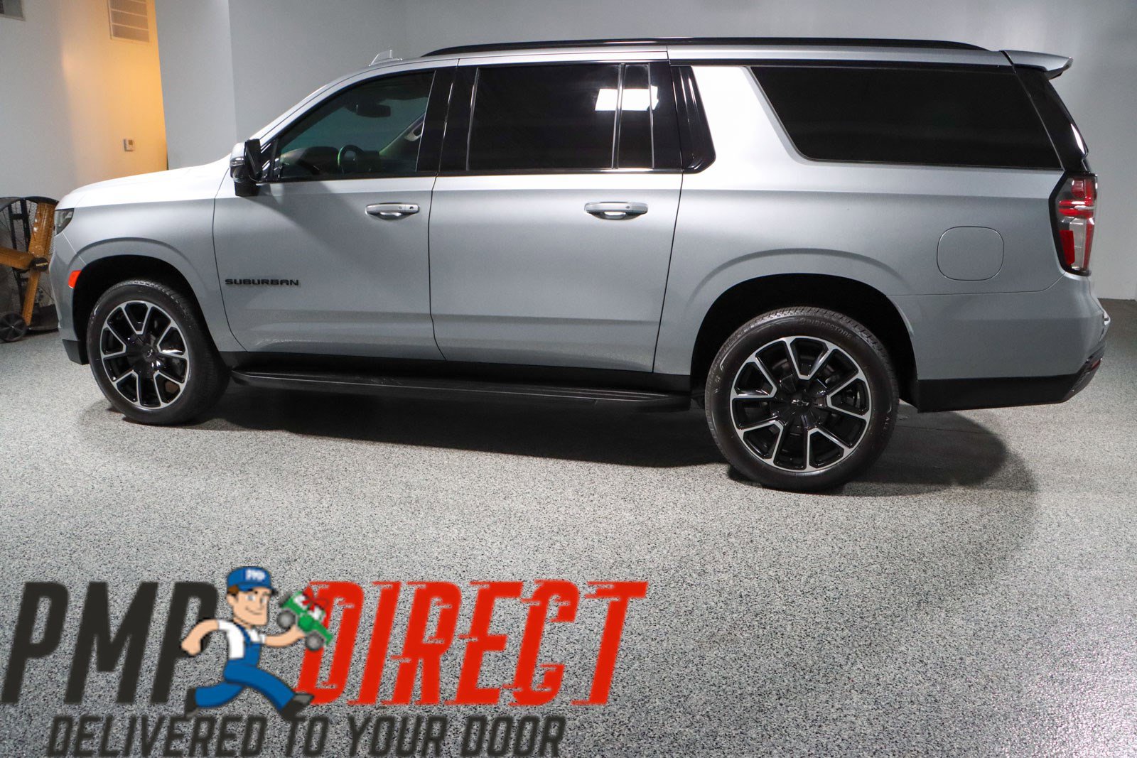 Used 2024 Chevrolet Suburban RST w/ Luxury Package image 10