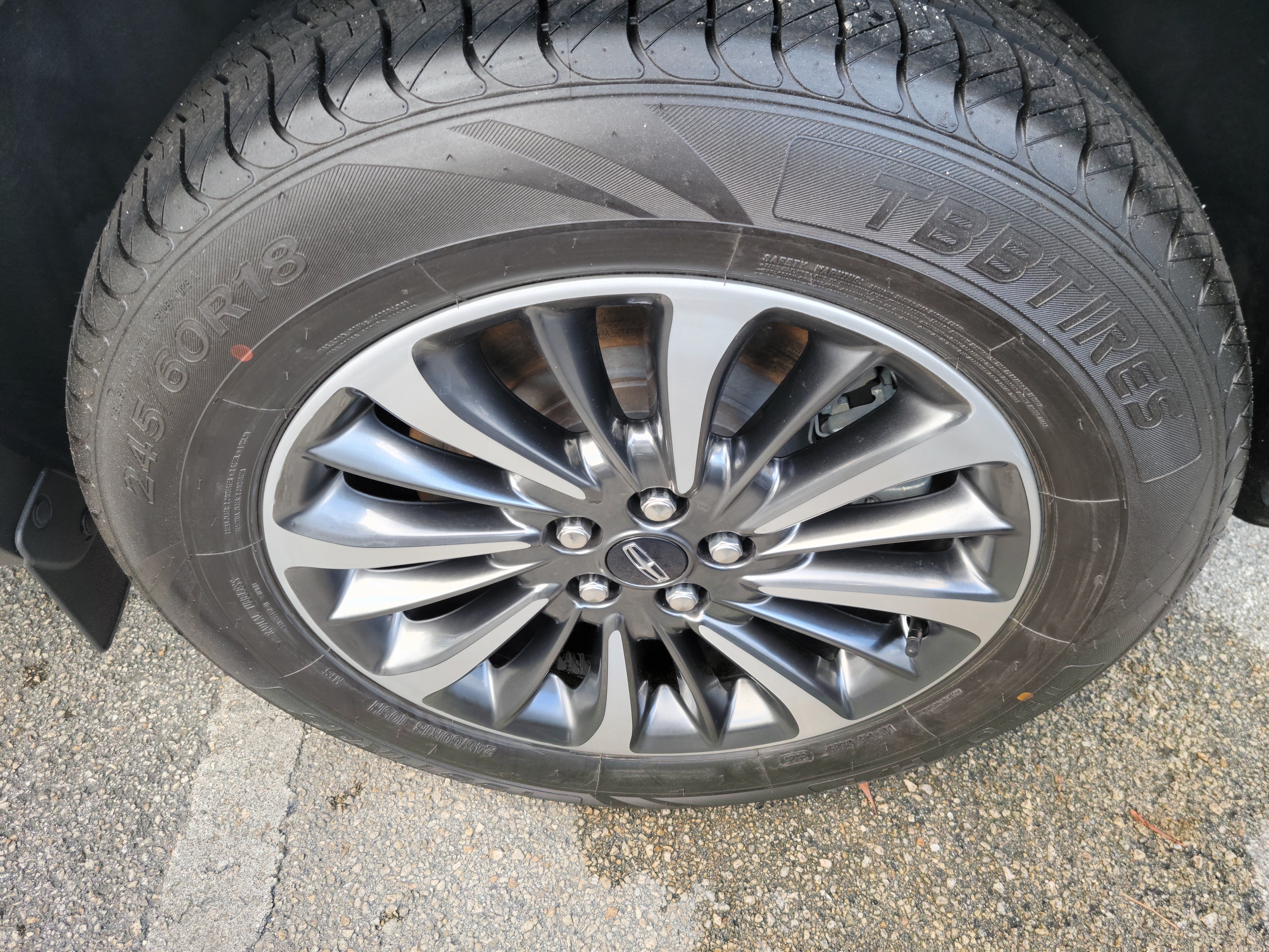 Certified 2023 Lincoln Nautilus AWD w/ Premium Package image 7