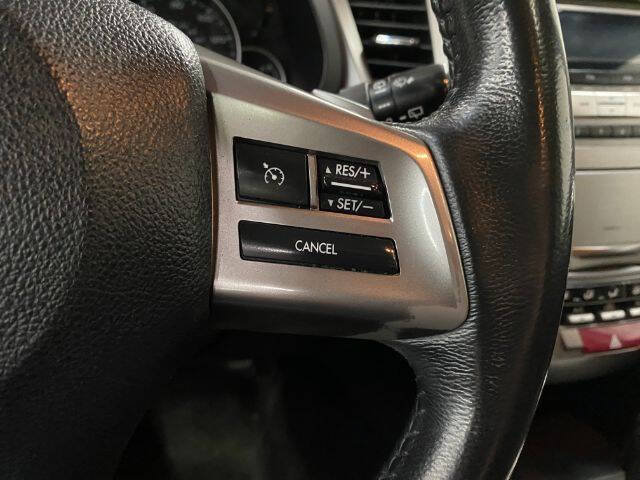 Used 2013 Subaru Outback 2.5i Premium AWD/4WD image 23